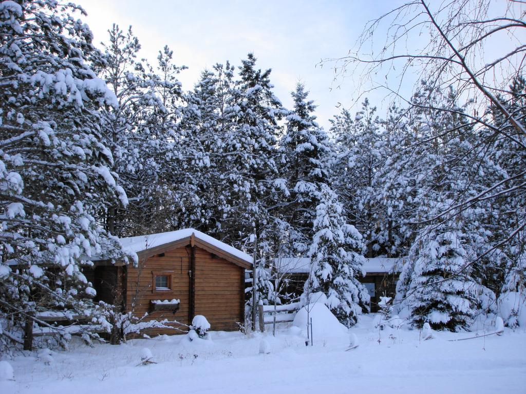 Mallards' Landing Hotel Хейуърд Екстериор снимка